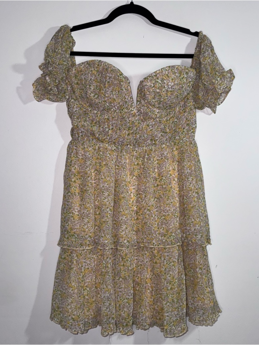 ASTR The Label NWT Yellow Floral Off Shoulder Puff Sleeve Mini Dress M - Picture 2 of 10